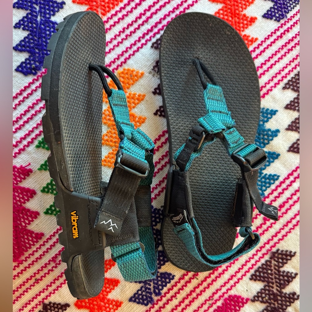 Bedrock Cairn Sandals Teal Women 6 Men 5